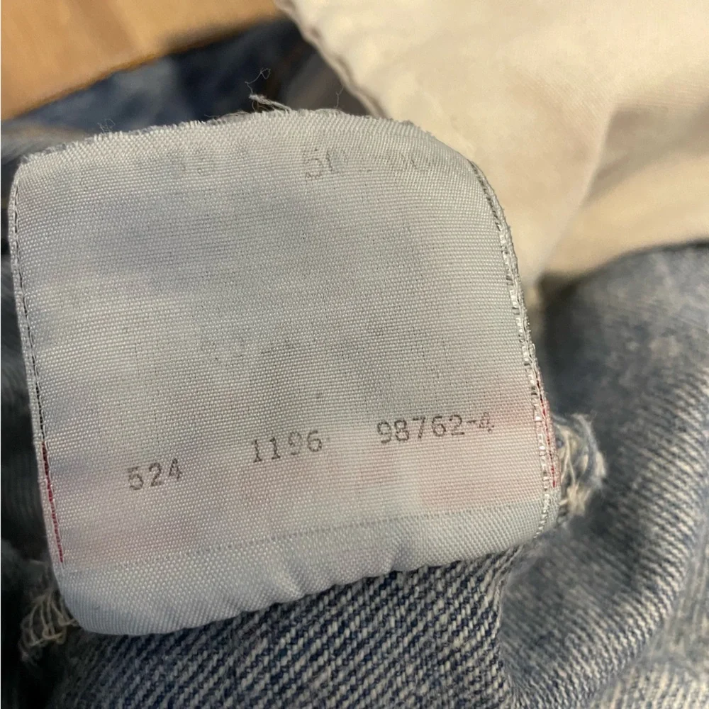 Vintage Levis 501 xx button fly jeans USA Men’s 35x30 perfectly distressed